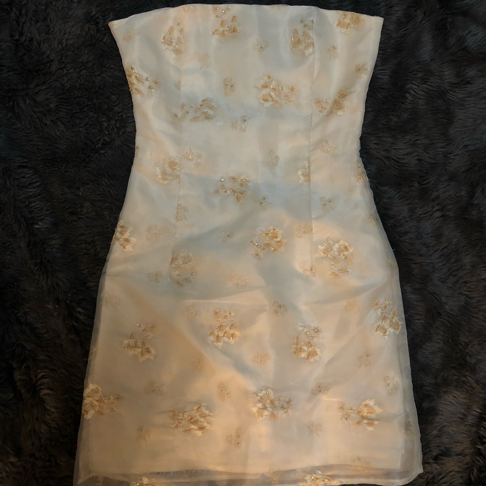 Rimini Petite Strapless Cream Dress